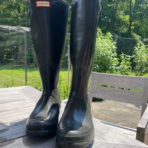 Hunter boots tall size 9